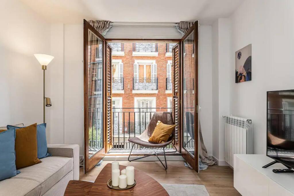 Nice Apartment Near Gran Via Val27 Madrid Esterno foto